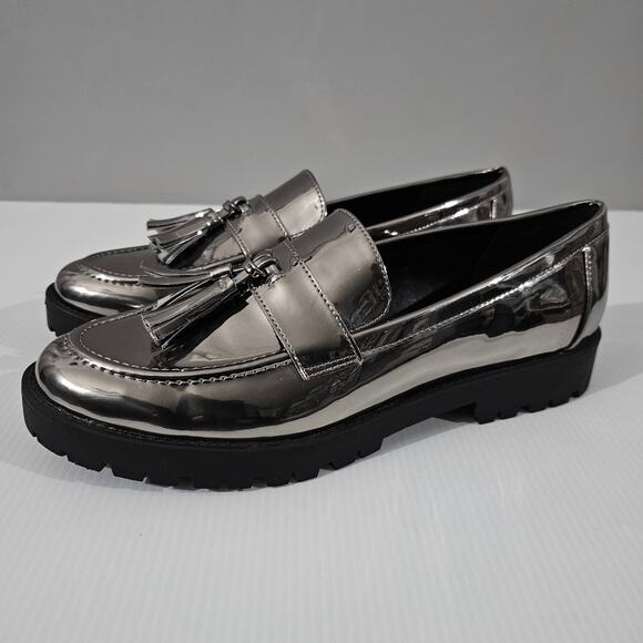NEW Bandolino Fillup Loafer Womens 10 Metallic Pewter Tassel Slip On Chunky Sole - Picture 1 of 13